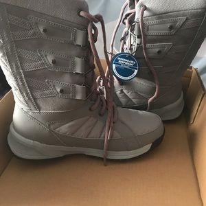 Columbia women’s boots